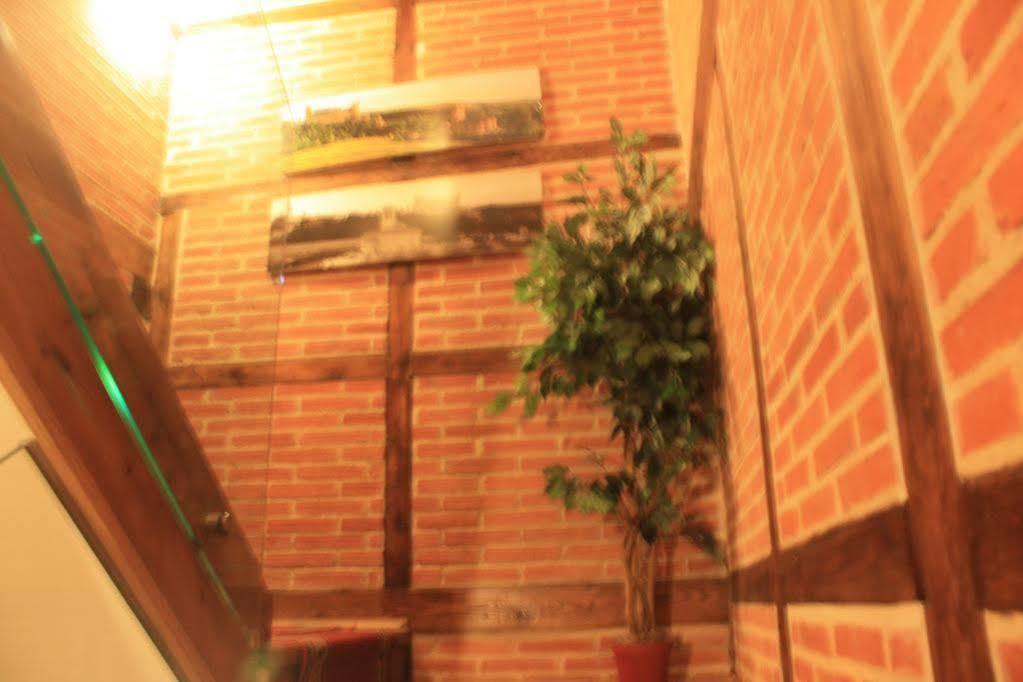 Hostal Segovia Adults Only Exteriör bild