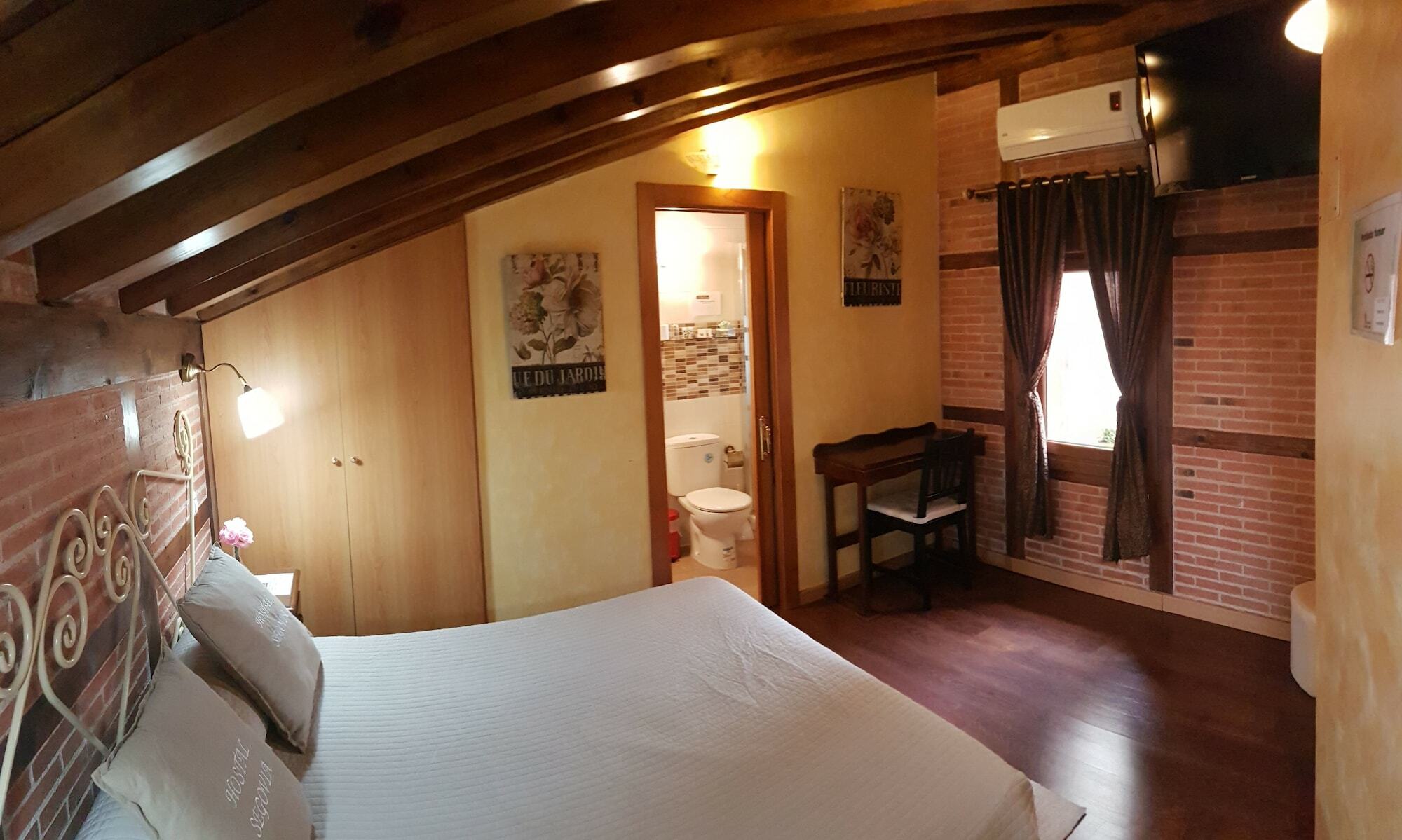 Hostal Segovia Adults Only Exteriör bild