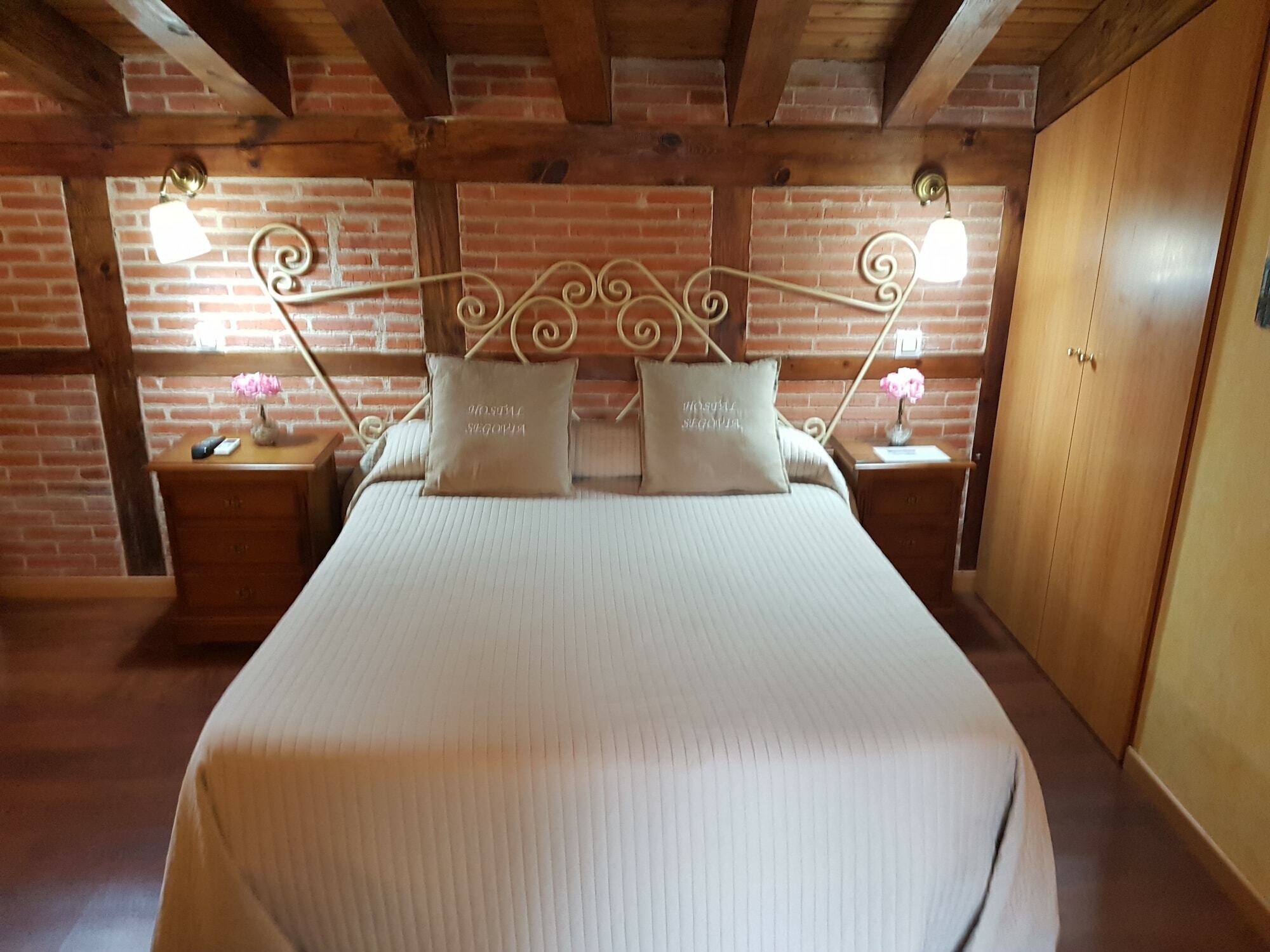 Hostal Segovia Adults Only Exteriör bild